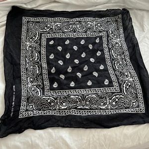 Black bandana